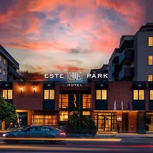 -- Park -- Part Of Urban Chic Luxury Design - Parking & Compliments - Next To Shopping & Dining Mall Отель